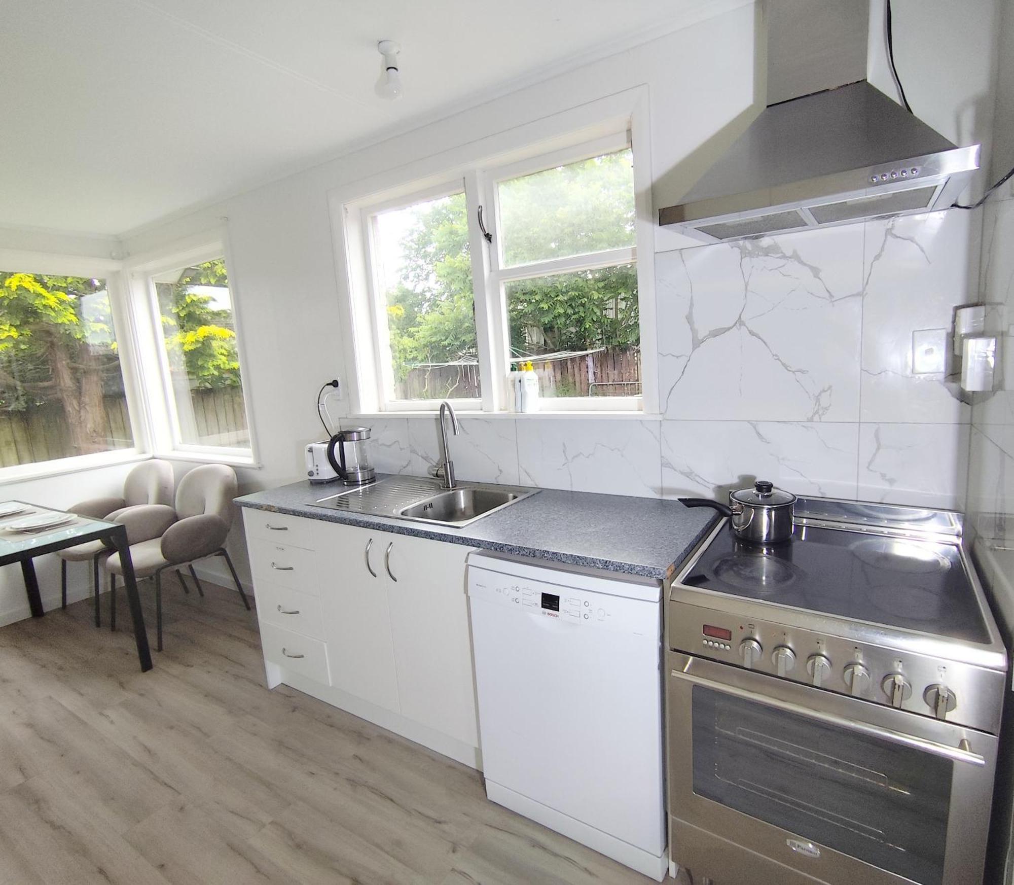 3-Bedroom House-Big Yard- Netflix Hamilton Zewnętrze zdjęcie