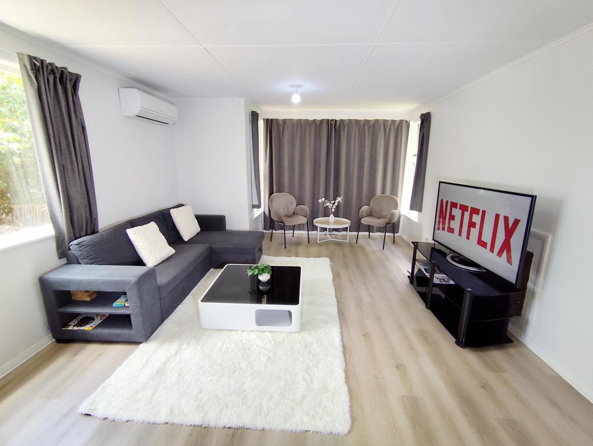 3-Bedroom House-Big Yard- Netflix Hamilton Zewnętrze zdjęcie